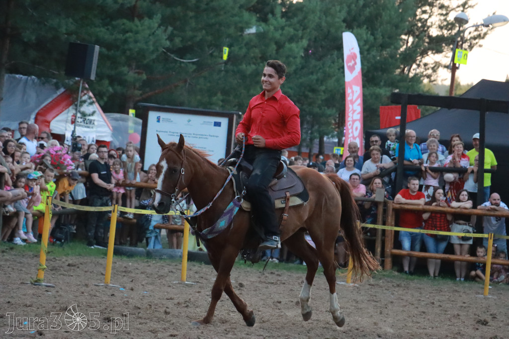 Fotorelacja XXI: Kaskaderski pokaz jeździecki - Festiwal z Kopyta w Gniazdowie