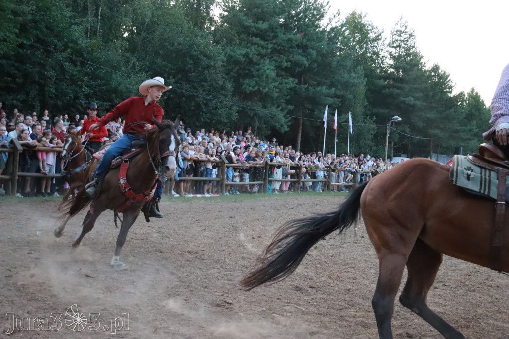 Fotorelacja XXI: Kaskaderski pokaz jeździecki - Festiwal z Kopyta w Gniazdowie