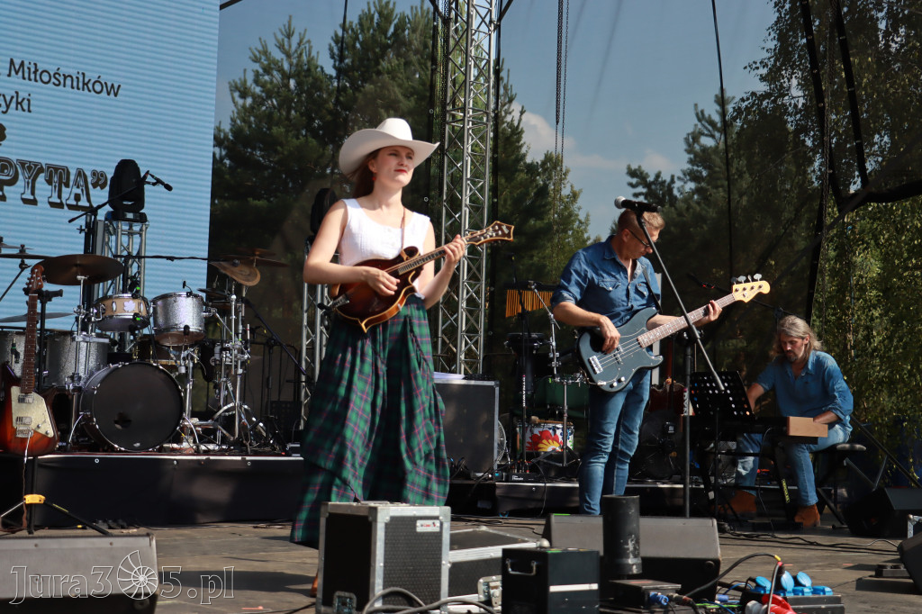 Fotorelacja XXII: Koncerty zespołów country - Festiwal z Kopyta w Gniazdowie