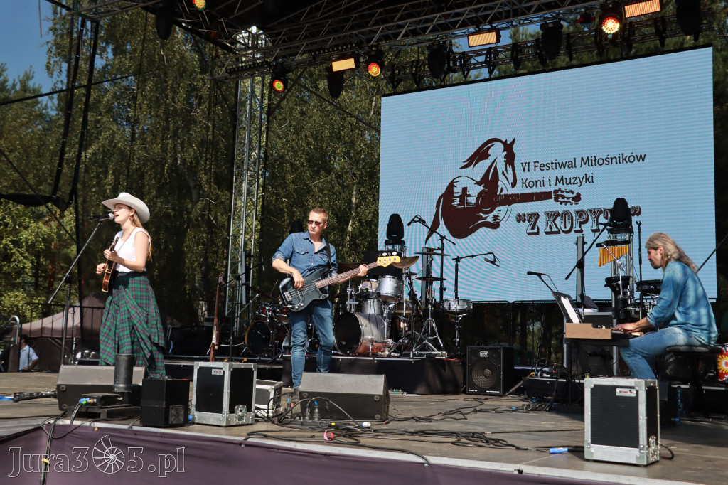 Fotorelacja XXII: Koncerty zespołów country - Festiwal z Kopyta w Gniazdowie