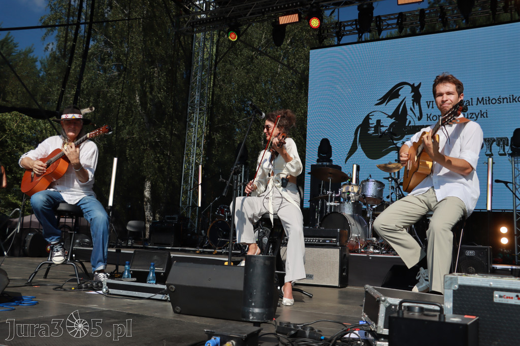 Fotorelacja XXII: Koncerty zespołów country - Festiwal z Kopyta w Gniazdowie