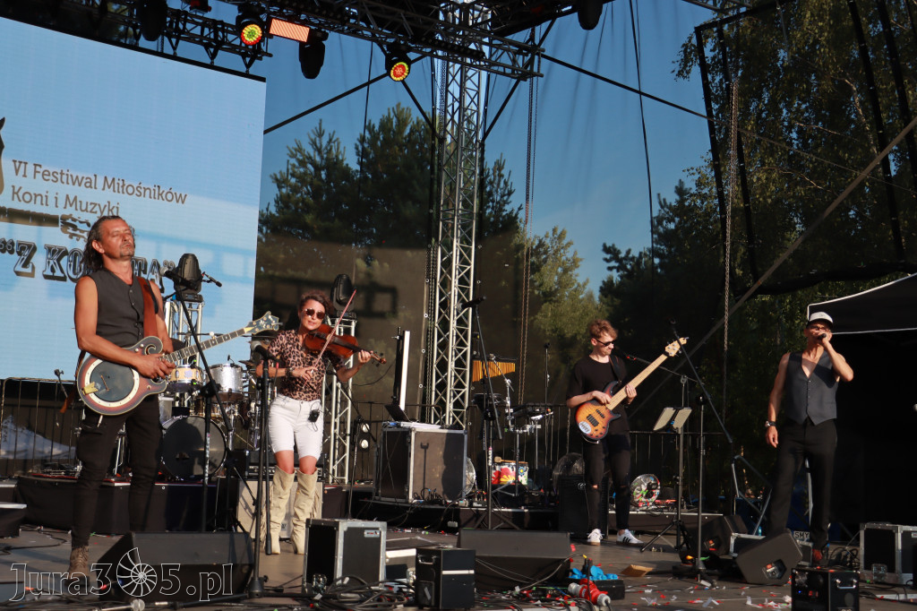 Fotorelacja XXII: Koncerty zespołów country - Festiwal z Kopyta w Gniazdowie