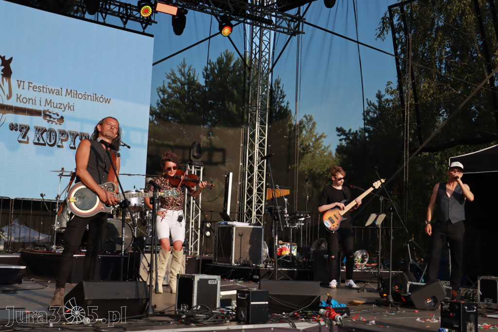 Fotorelacja XXII: Koncerty zespołów country - Festiwal z Kopyta w Gniazdowie