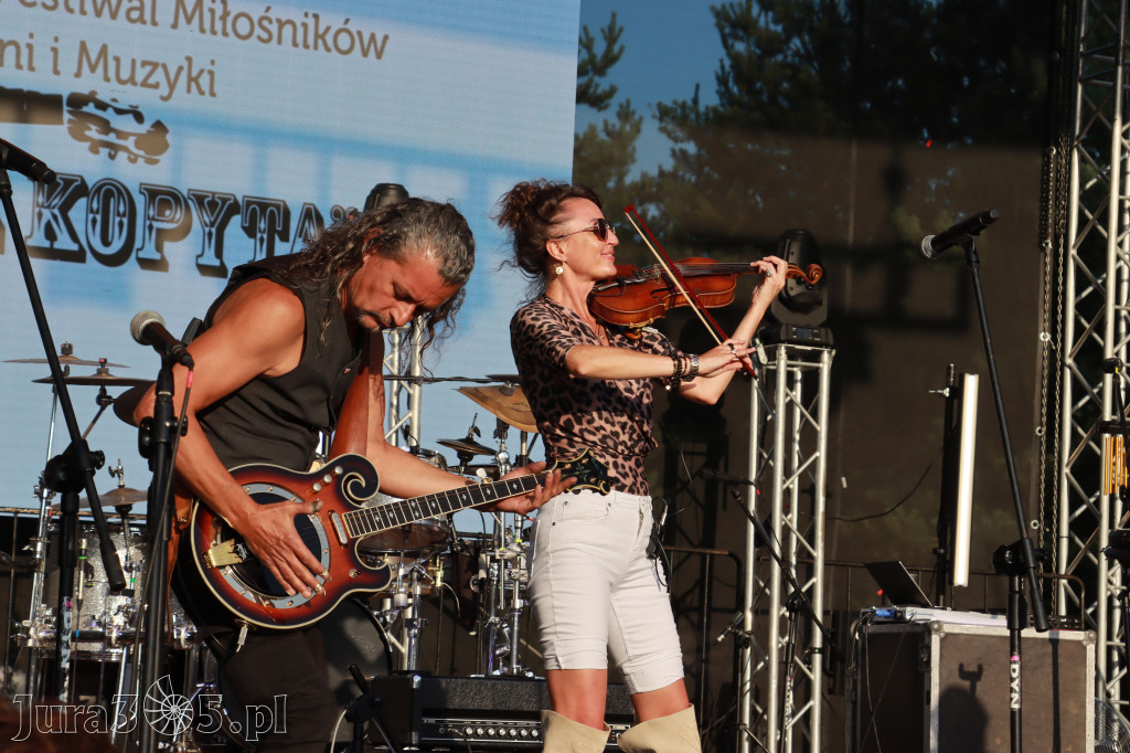 Fotorelacja XXII: Koncerty zespołów country - Festiwal z Kopyta w Gniazdowie