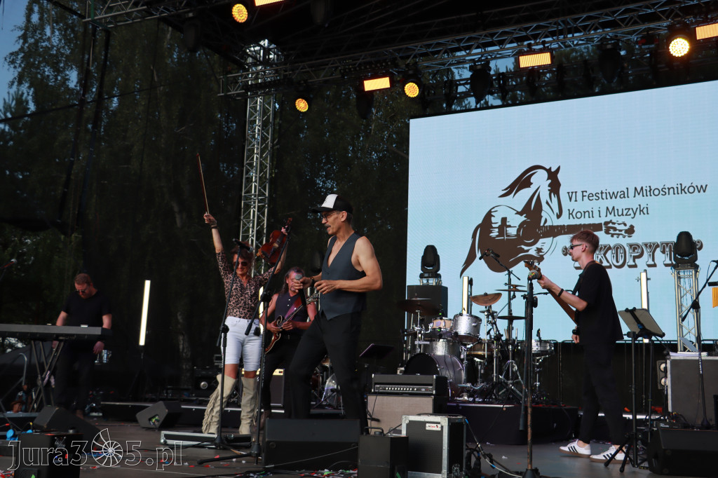 Fotorelacja XXII: Koncerty zespołów country - Festiwal z Kopyta w Gniazdowie