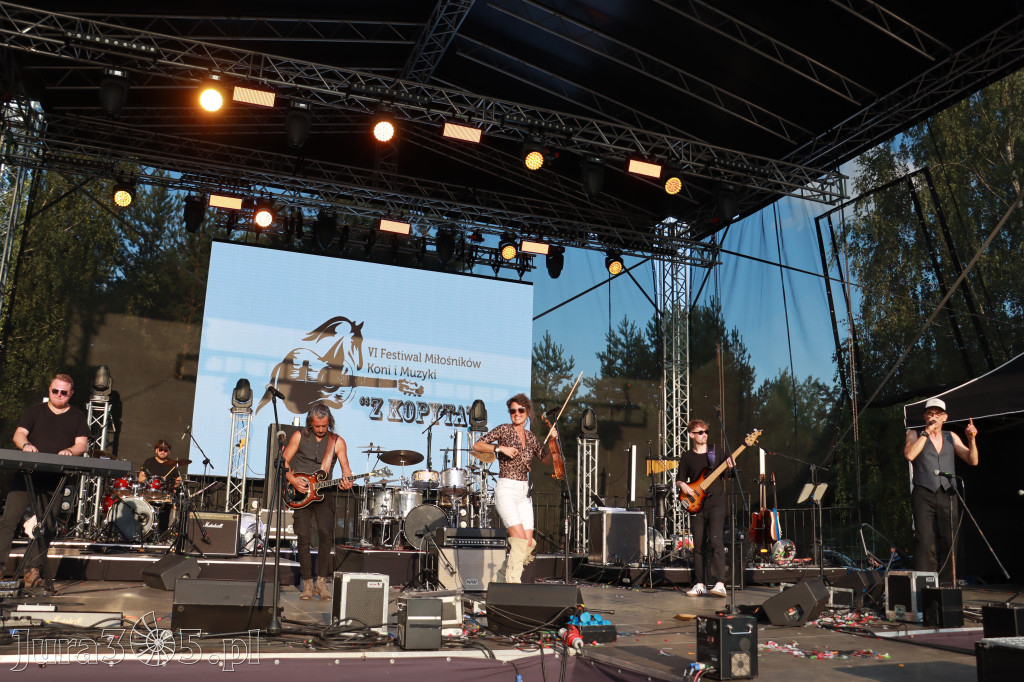 Fotorelacja XXII: Koncerty zespołów country - Festiwal z Kopyta w Gniazdowie