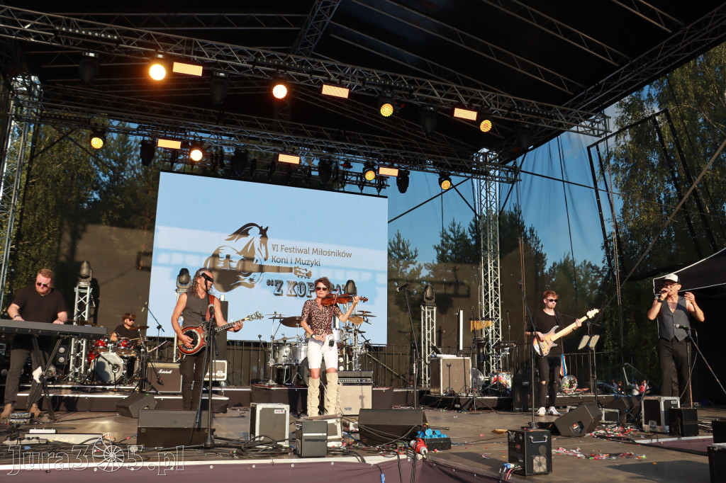 Fotorelacja XXII: Koncerty zespołów country - Festiwal z Kopyta w Gniazdowie