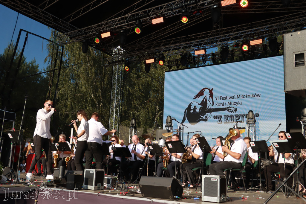 Fotorelacja XXIII: Jubileuszowy koncert 20-lecie Gminnej Orkiestry Dętej z Koziegłów - Festiwal z Kopyta
