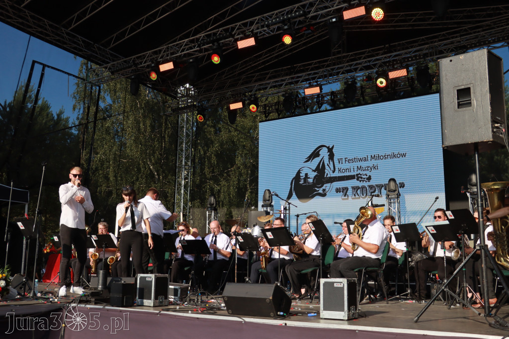 Fotorelacja XXIII: Jubileuszowy koncert 20-lecie Gminnej Orkiestry Dętej z Koziegłów - Festiwal z Kopyta