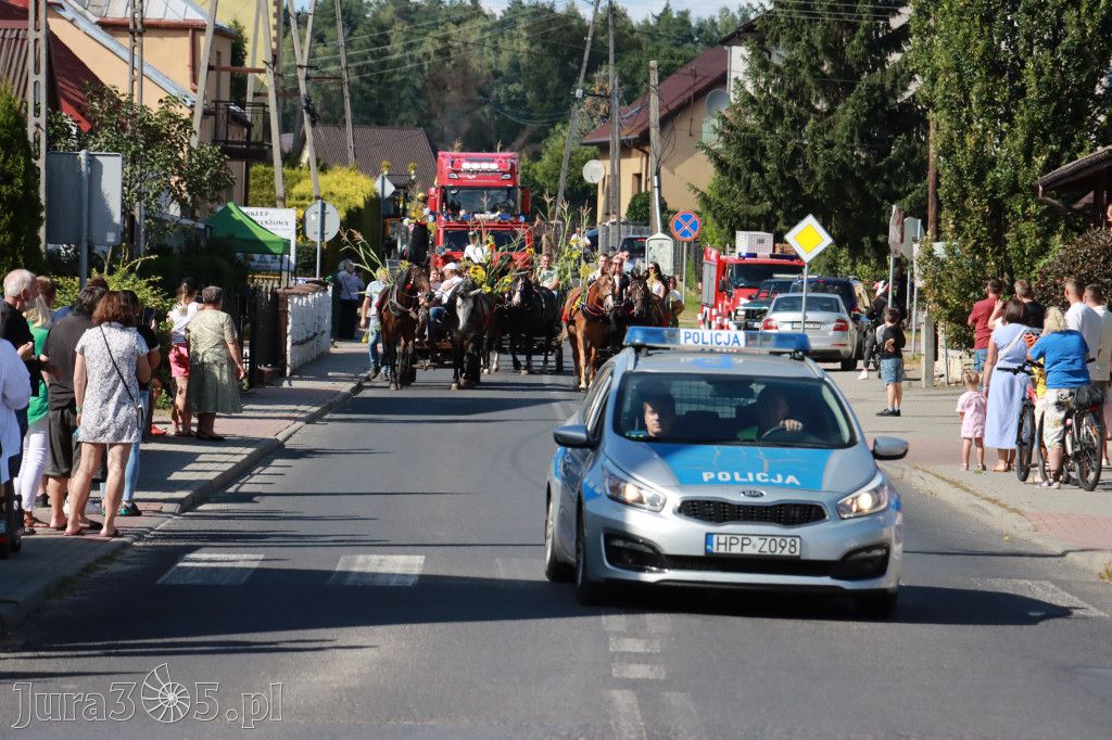 Fotorelacja: Korowód dożynkowy i Parada Ciągników w Kroczycach
