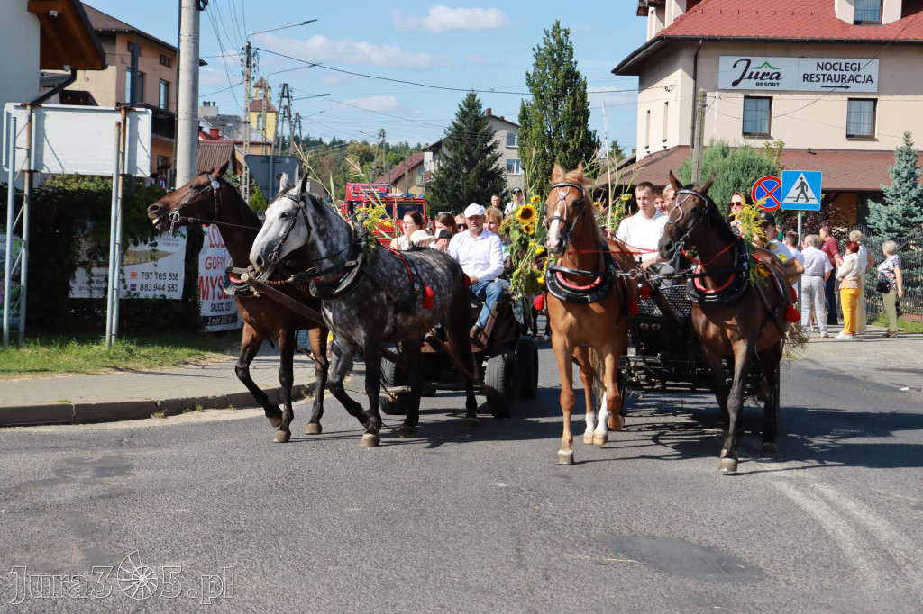 Fotorelacja: Korowód dożynkowy i Parada Ciągników w Kroczycach