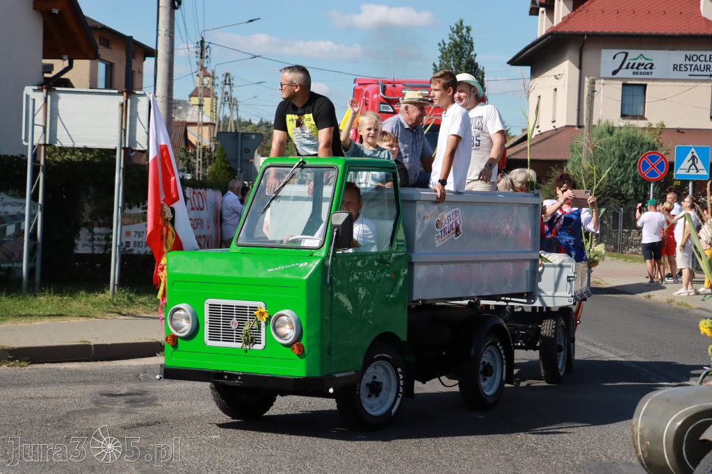 Fotorelacja: Korowód dożynkowy i Parada Ciągników w Kroczycach
