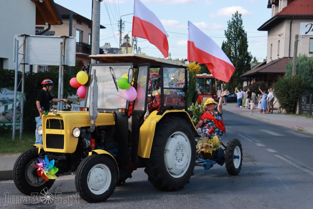 Fotorelacja: Korowód dożynkowy i Parada Ciągników w Kroczycach