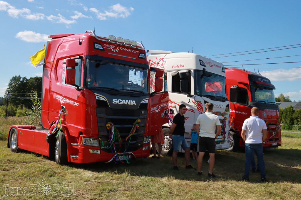 Fotorelacja: Korowód dożynkowy i Parada Ciągników w Kroczycach