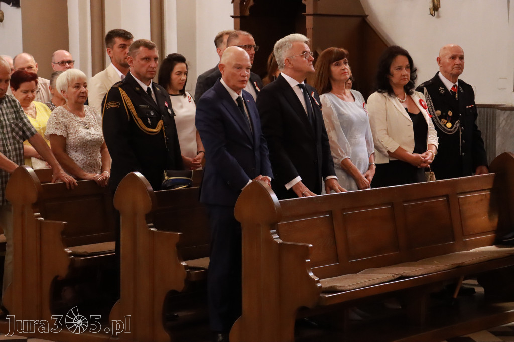 Fotorelacja: Powiatowe Obchody Święta Wojska Polskiego w Porębie