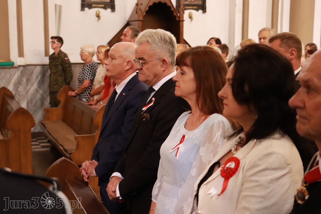 Fotorelacja: Powiatowe Obchody Święta Wojska Polskiego w Porębie