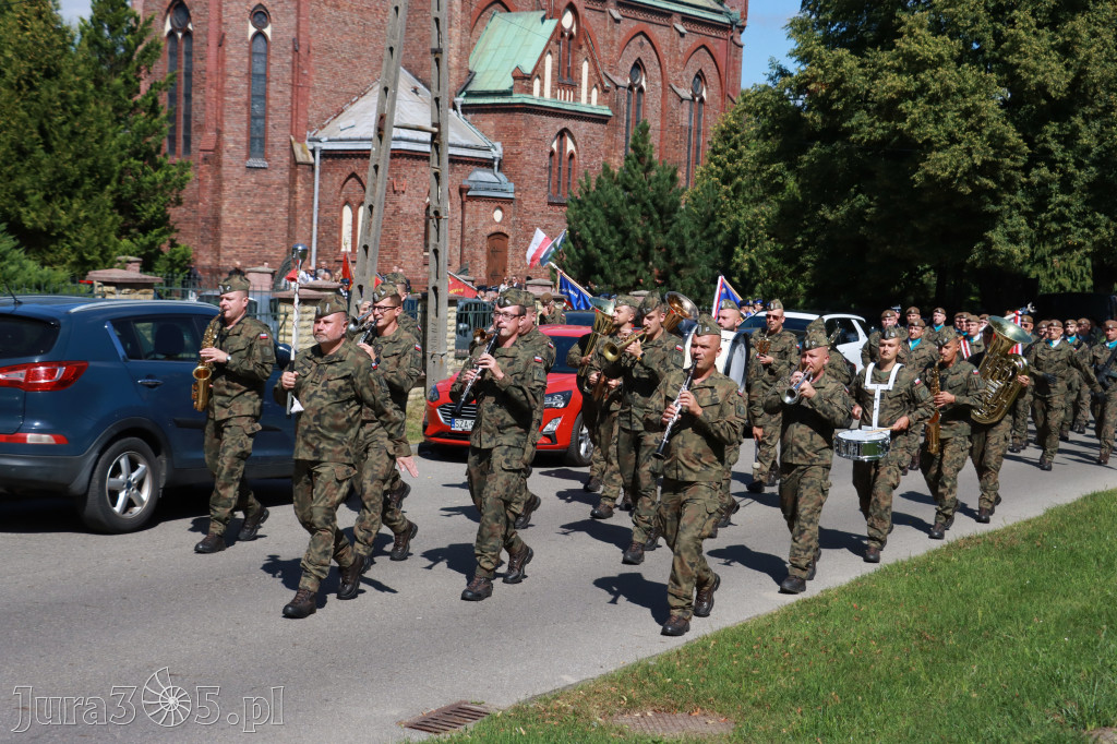 Fotorelacja: Powiatowe Obchody Święta Wojska Polskiego w Porębie