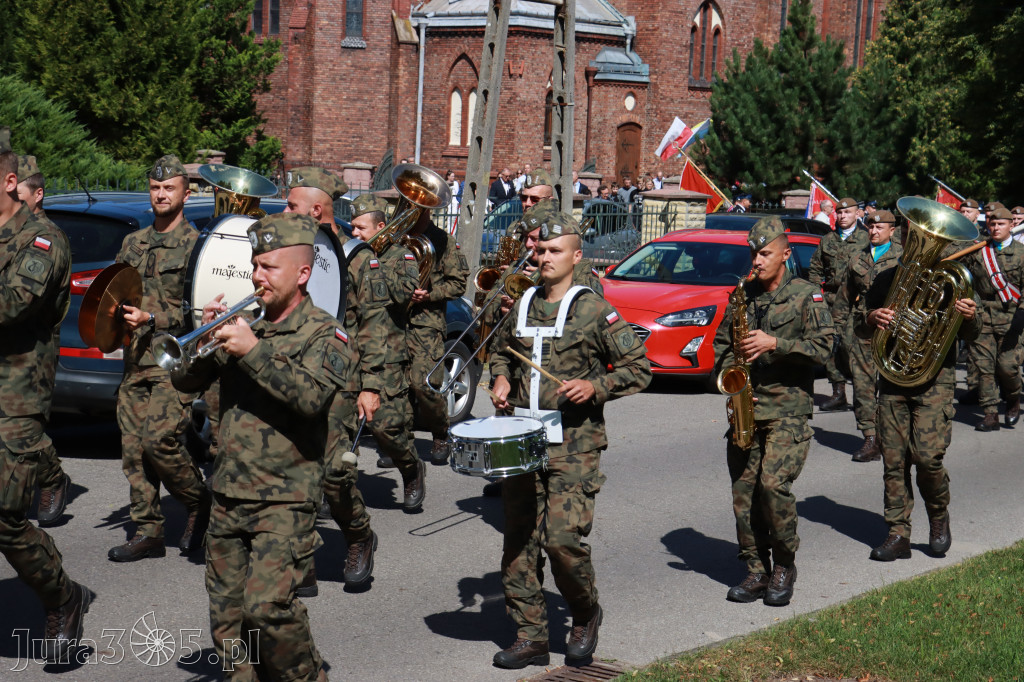 Fotorelacja: Powiatowe Obchody Święta Wojska Polskiego w Porębie