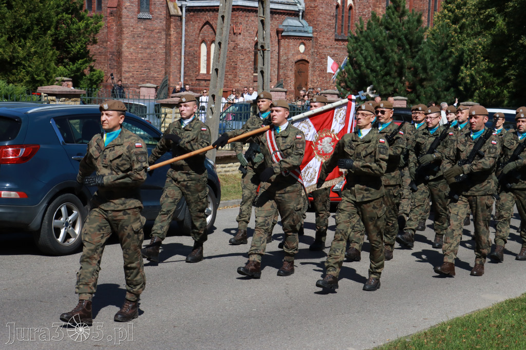 Fotorelacja: Powiatowe Obchody Święta Wojska Polskiego w Porębie