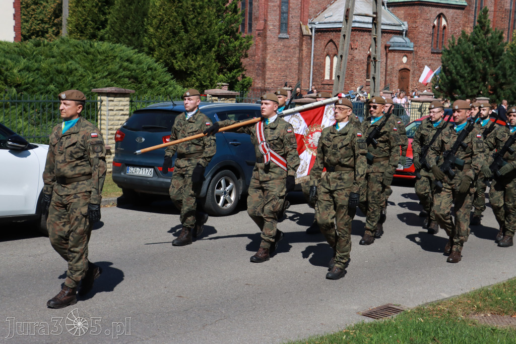 Fotorelacja: Powiatowe Obchody Święta Wojska Polskiego w Porębie