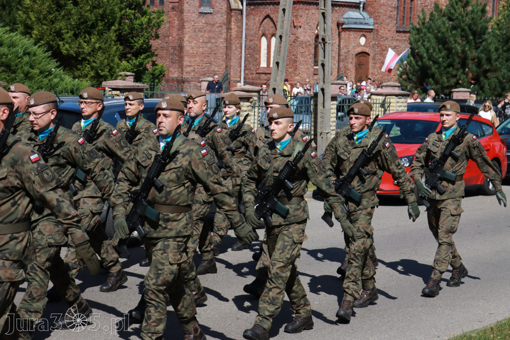 Fotorelacja: Powiatowe Obchody Święta Wojska Polskiego w Porębie