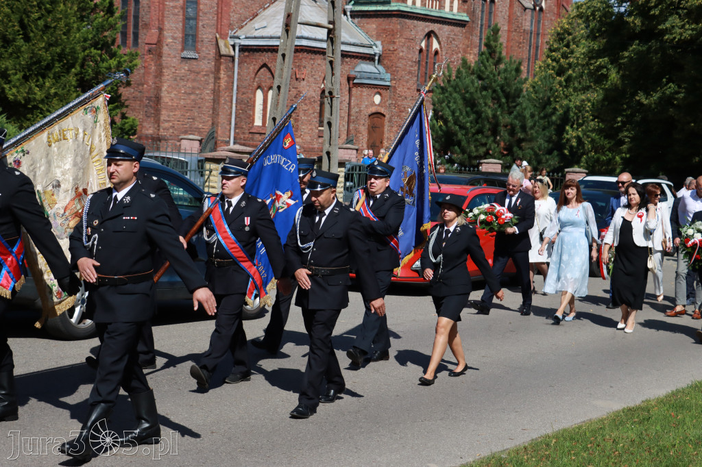 Fotorelacja: Powiatowe Obchody Święta Wojska Polskiego w Porębie