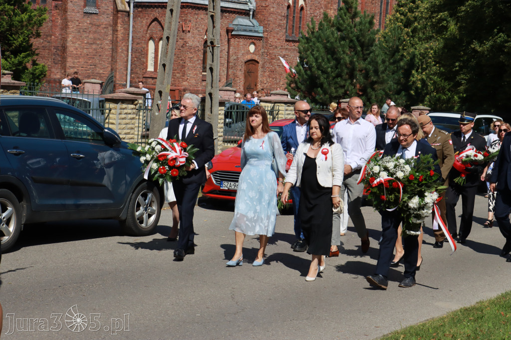 Fotorelacja: Powiatowe Obchody Święta Wojska Polskiego w Porębie