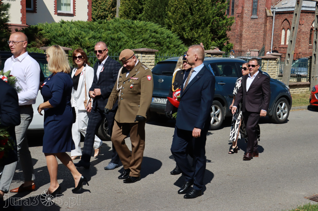Fotorelacja: Powiatowe Obchody Święta Wojska Polskiego w Porębie