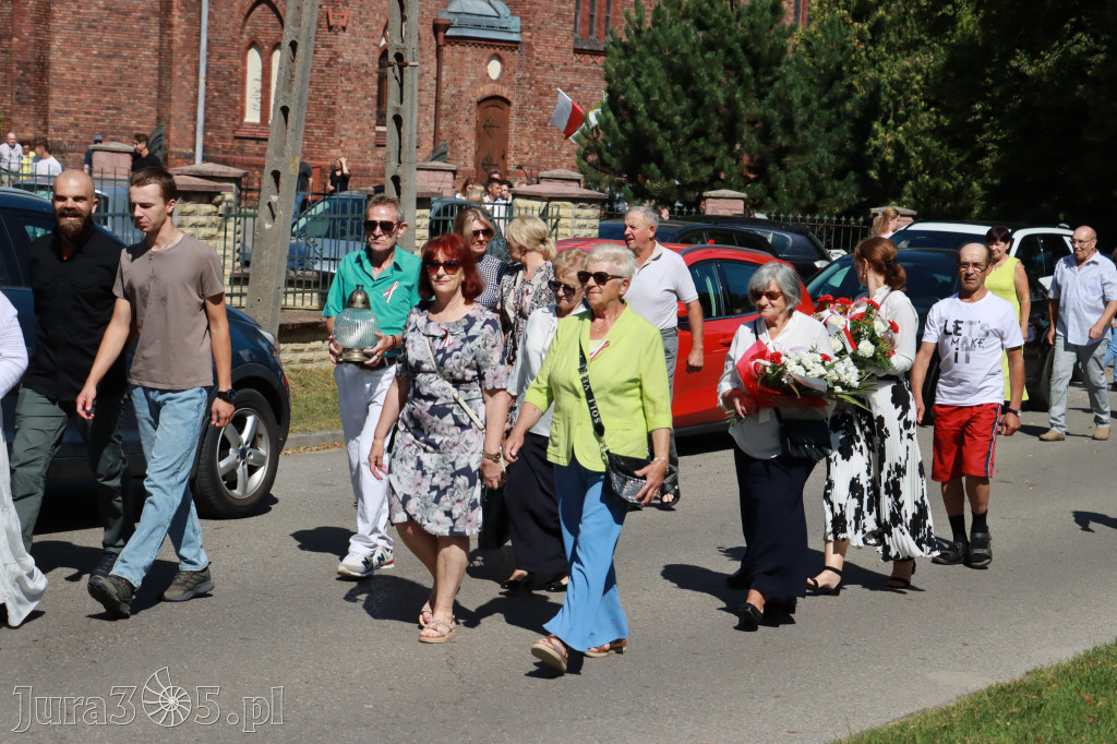 Fotorelacja: Powiatowe Obchody Święta Wojska Polskiego w Porębie