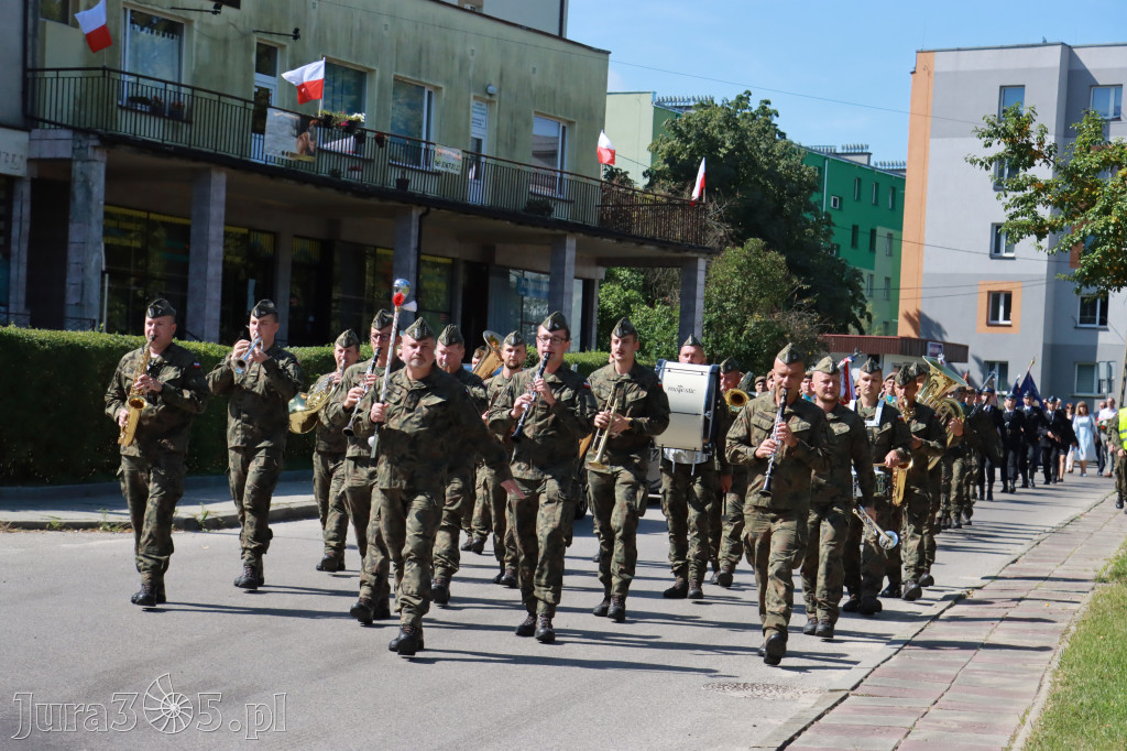 Fotorelacja: Powiatowe Obchody Święta Wojska Polskiego w Porębie