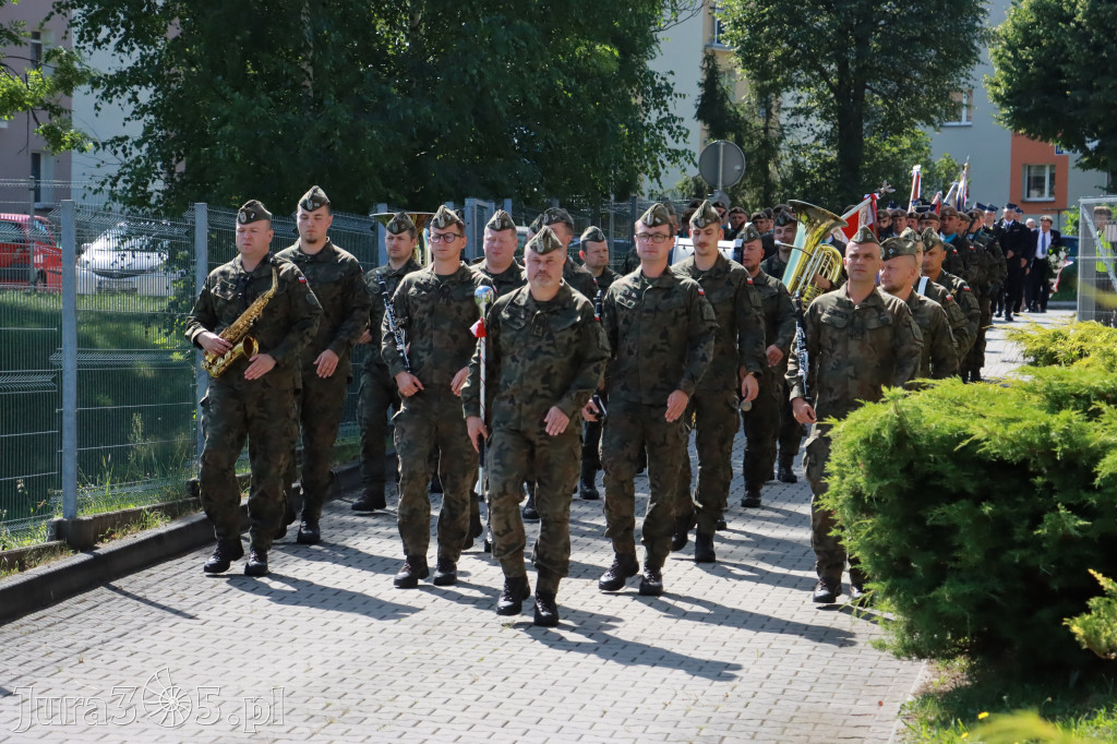 Fotorelacja: Powiatowe Obchody Święta Wojska Polskiego w Porębie