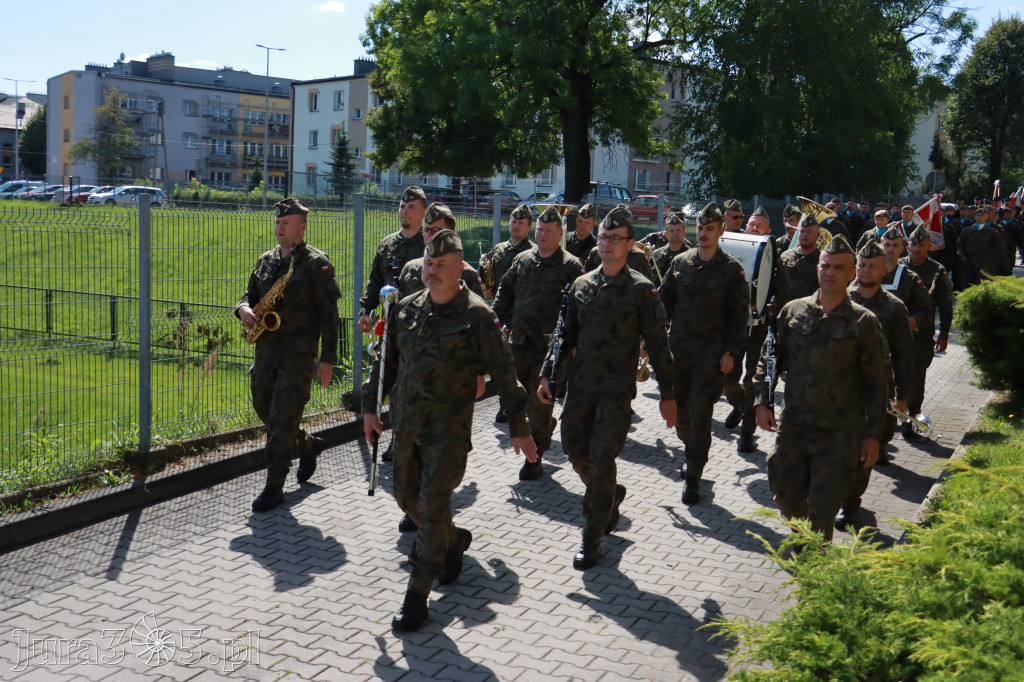 Fotorelacja: Powiatowe Obchody Święta Wojska Polskiego w Porębie