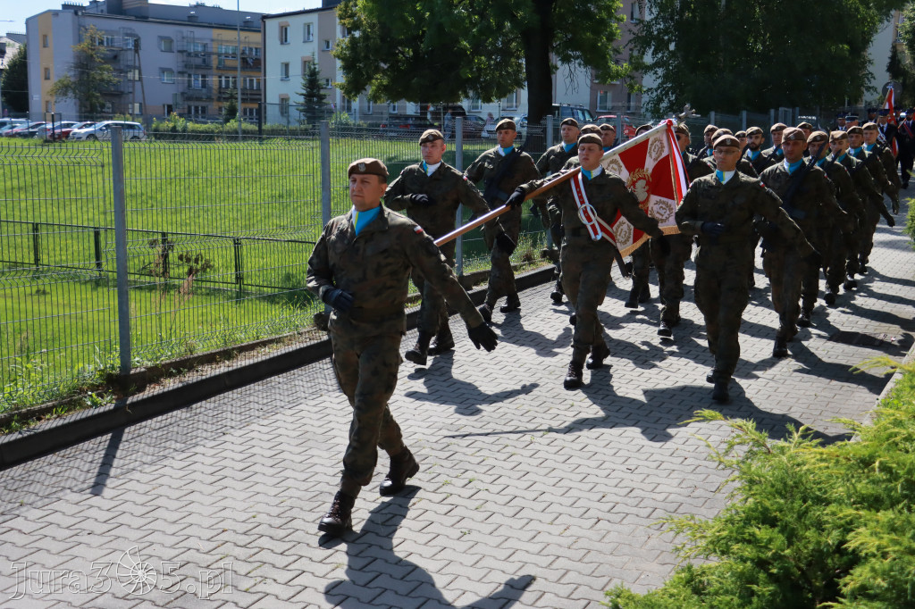 Fotorelacja: Powiatowe Obchody Święta Wojska Polskiego w Porębie