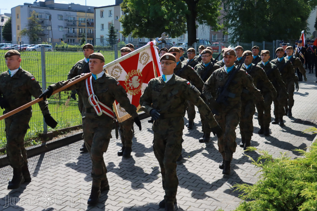 Fotorelacja: Powiatowe Obchody Święta Wojska Polskiego w Porębie