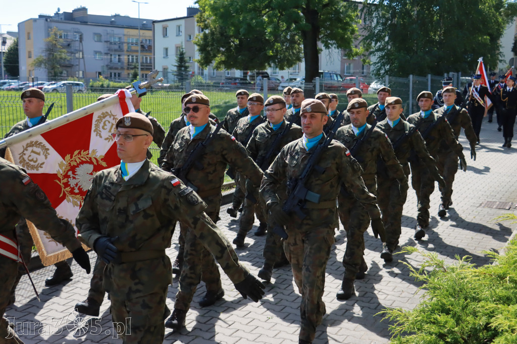 Fotorelacja: Powiatowe Obchody Święta Wojska Polskiego w Porębie