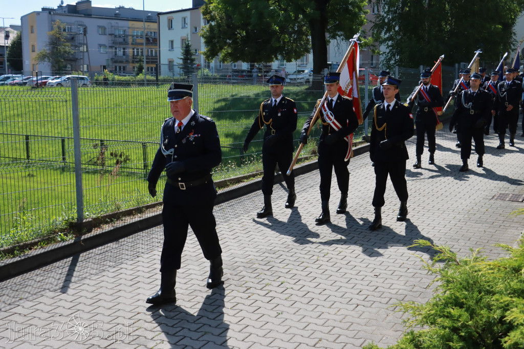 Fotorelacja: Powiatowe Obchody Święta Wojska Polskiego w Porębie