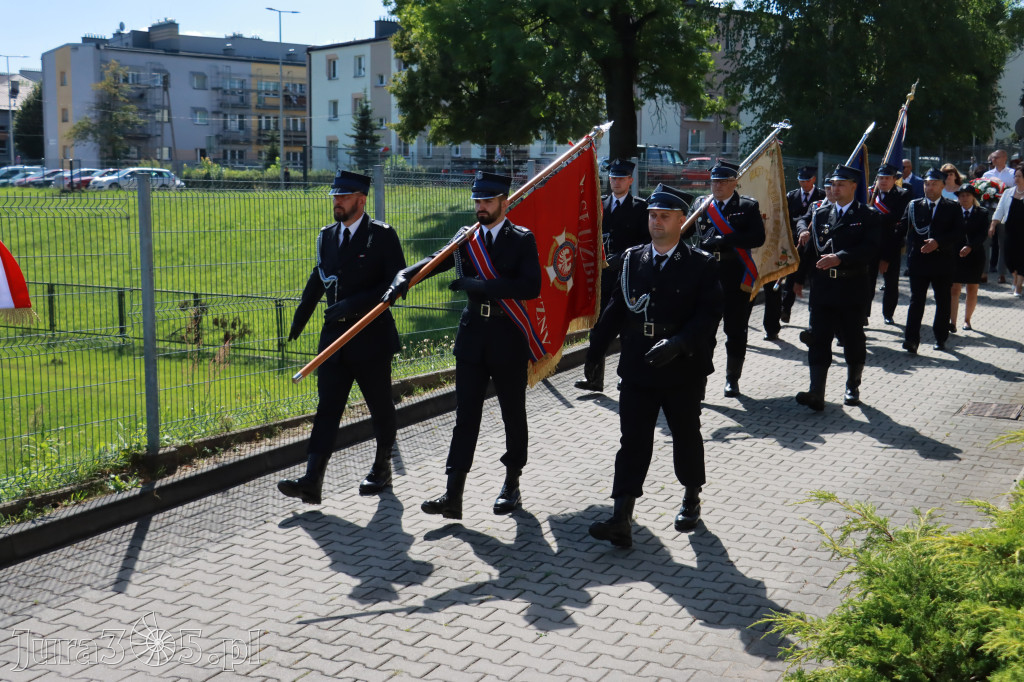 Fotorelacja: Powiatowe Obchody Święta Wojska Polskiego w Porębie