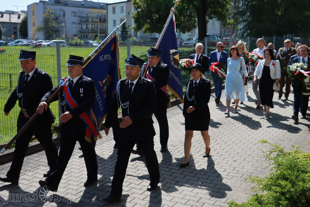Fotorelacja: Powiatowe Obchody Święta Wojska Polskiego w Porębie