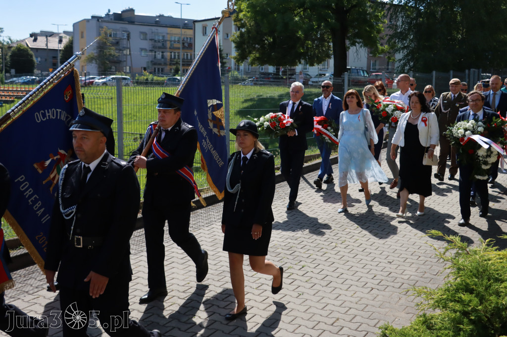 Fotorelacja: Powiatowe Obchody Święta Wojska Polskiego w Porębie