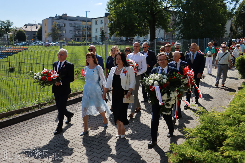 Fotorelacja: Powiatowe Obchody Święta Wojska Polskiego w Porębie