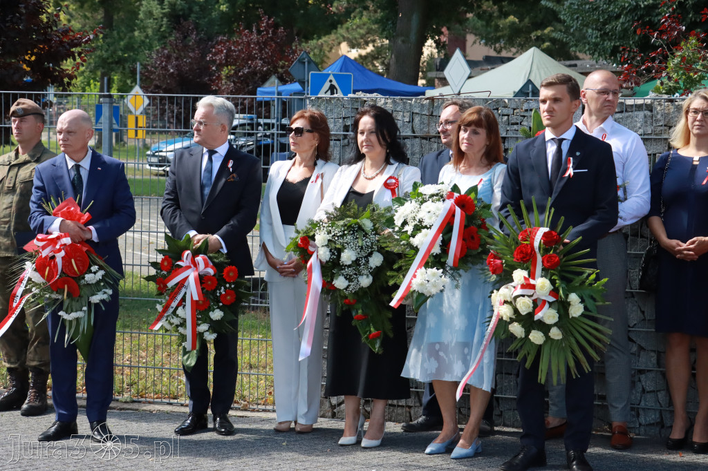 Fotorelacja: Powiatowe Obchody Święta Wojska Polskiego w Porębie