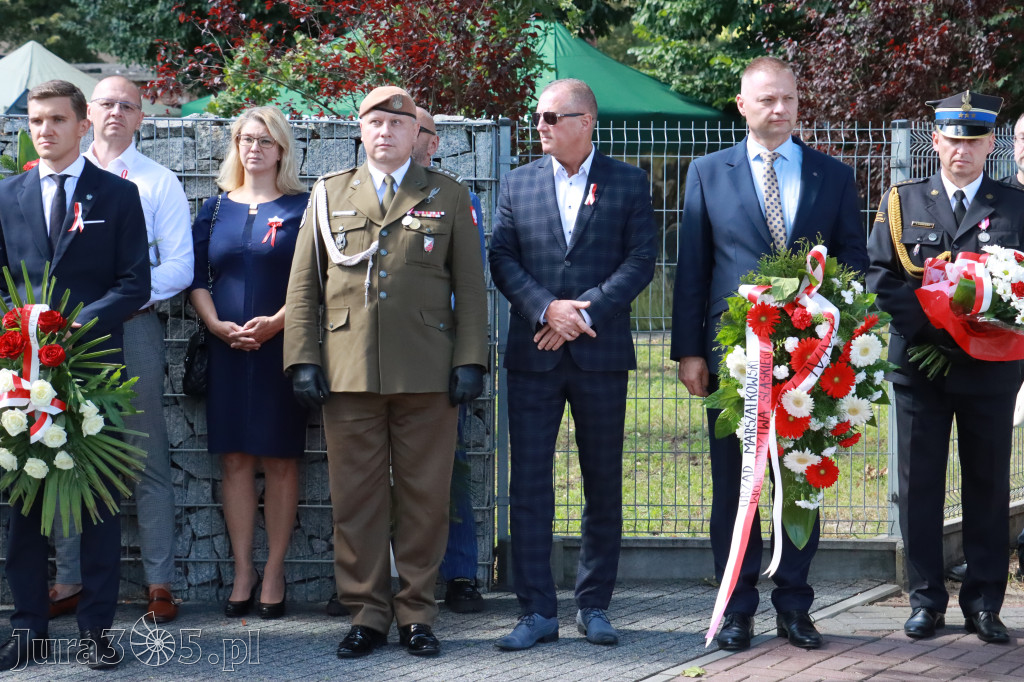 Fotorelacja: Powiatowe Obchody Święta Wojska Polskiego w Porębie