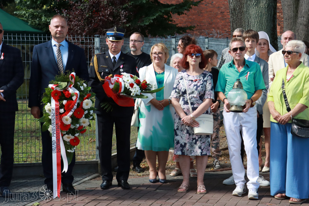 Fotorelacja: Powiatowe Obchody Święta Wojska Polskiego w Porębie