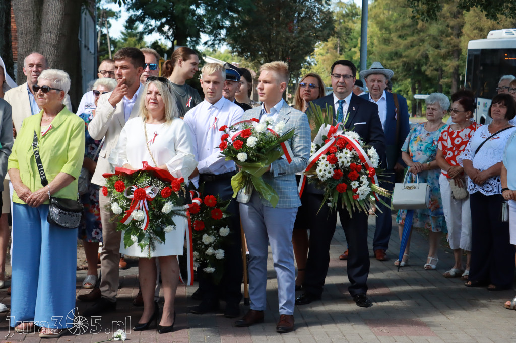 Fotorelacja: Powiatowe Obchody Święta Wojska Polskiego w Porębie