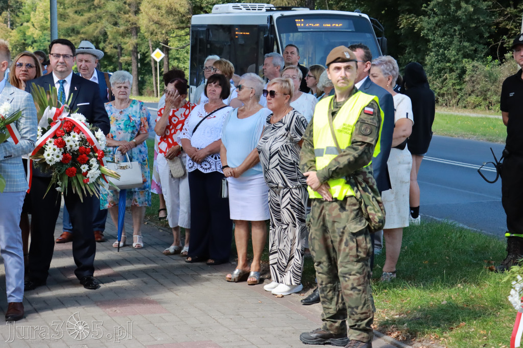 Fotorelacja: Powiatowe Obchody Święta Wojska Polskiego w Porębie