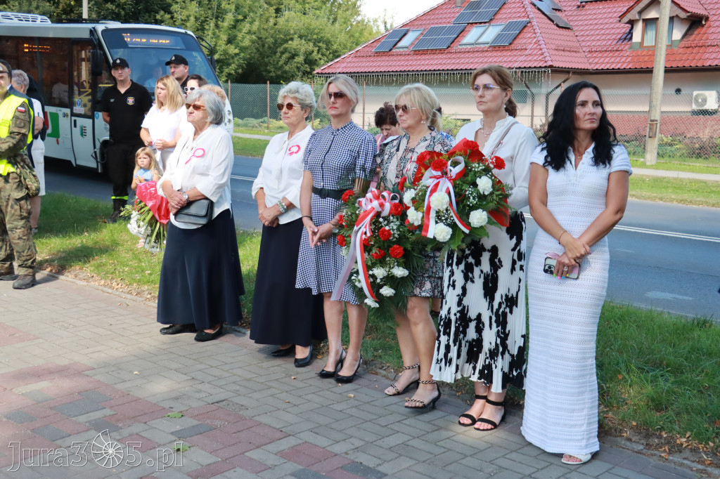 Fotorelacja: Powiatowe Obchody Święta Wojska Polskiego w Porębie