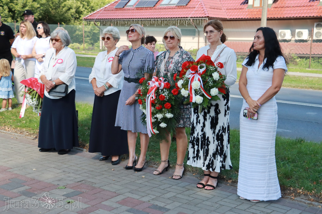 Fotorelacja: Powiatowe Obchody Święta Wojska Polskiego w Porębie