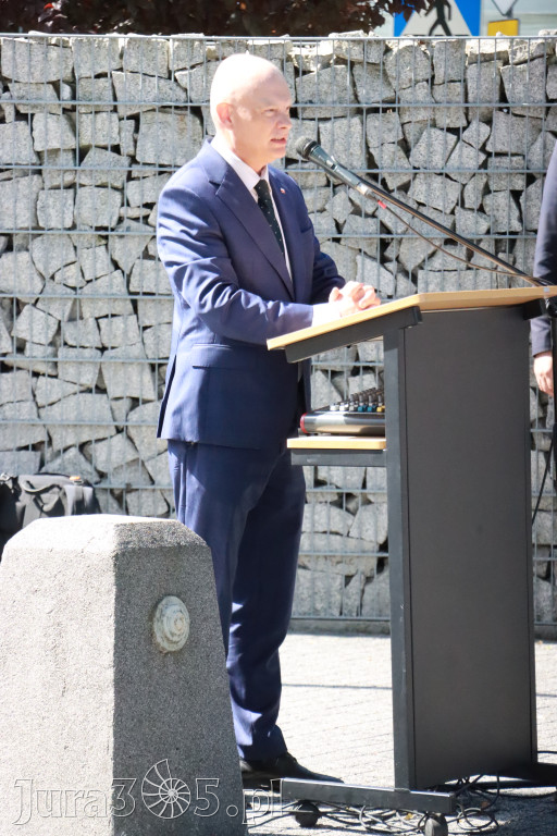 Fotorelacja: Powiatowe Obchody Święta Wojska Polskiego w Porębie