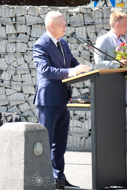 Fotorelacja: Powiatowe Obchody Święta Wojska Polskiego w Porębie