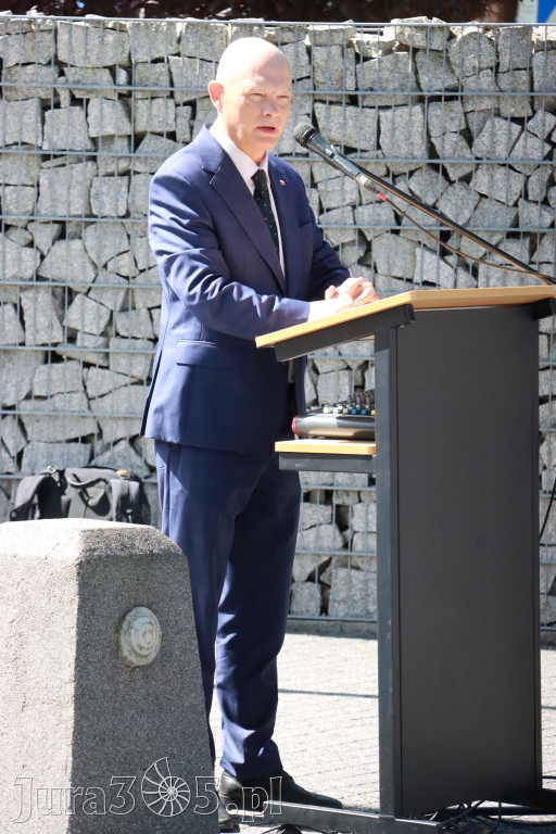 Fotorelacja: Powiatowe Obchody Święta Wojska Polskiego w Porębie